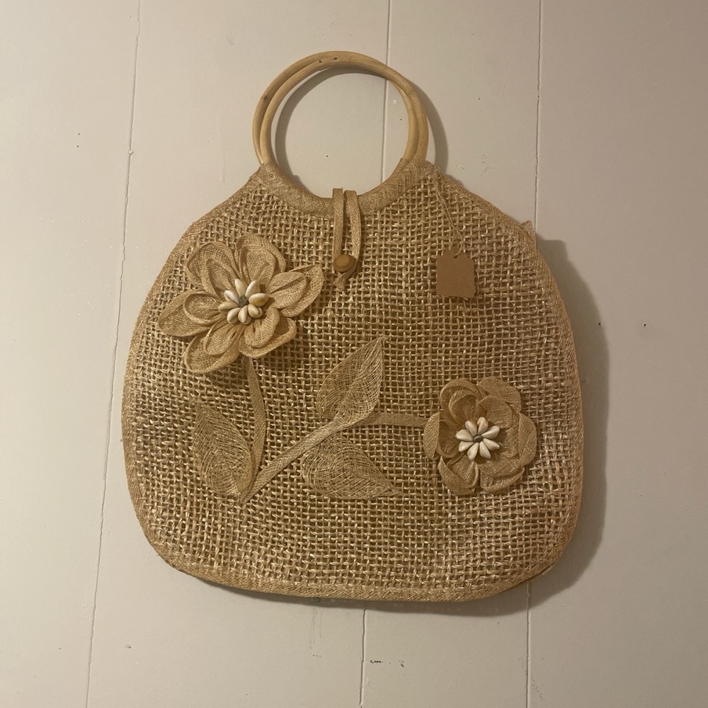 Elegant Floral Jute Hobo Bag - Tan